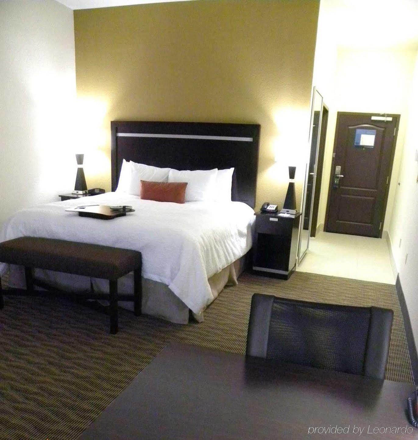 Hampton Inn & Suites Dallas I-30 Cockrell Hill, Tx الغرفة الصورة